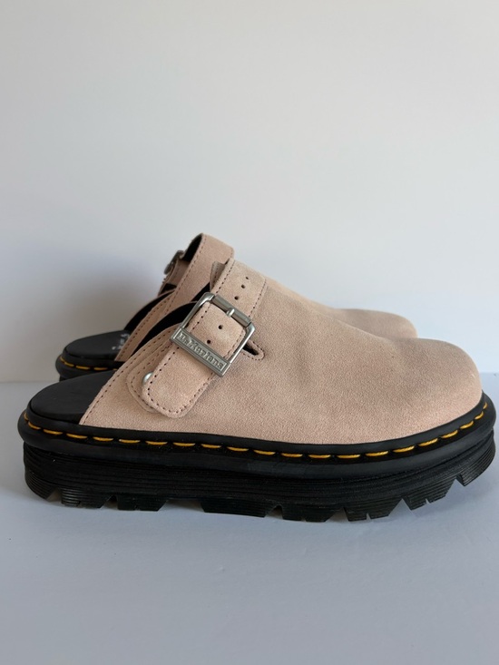 NWOT Dr. Martens Zebzag Suede Slingback Platform Mules Size 8 Women’s/ 7 Men’s - Picture 3 of 13